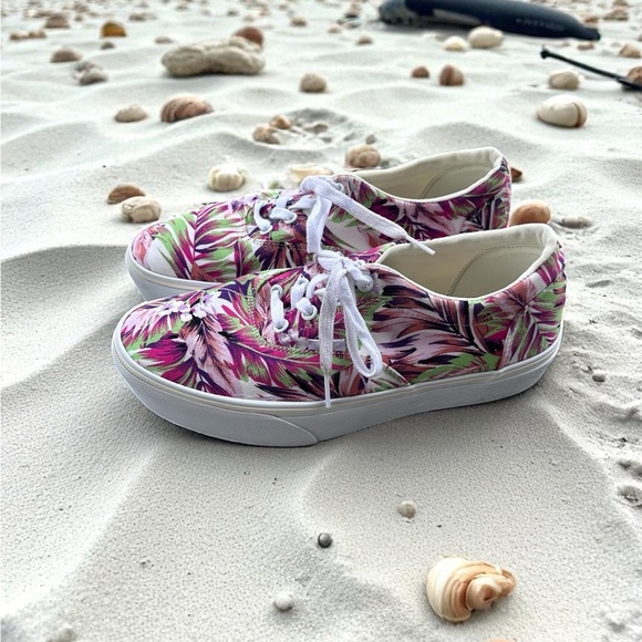 VANS Off the Wall Doheny Platform Floral Tropical Pattern Sneakers Women’s 9.5 - Picture 2 of 12